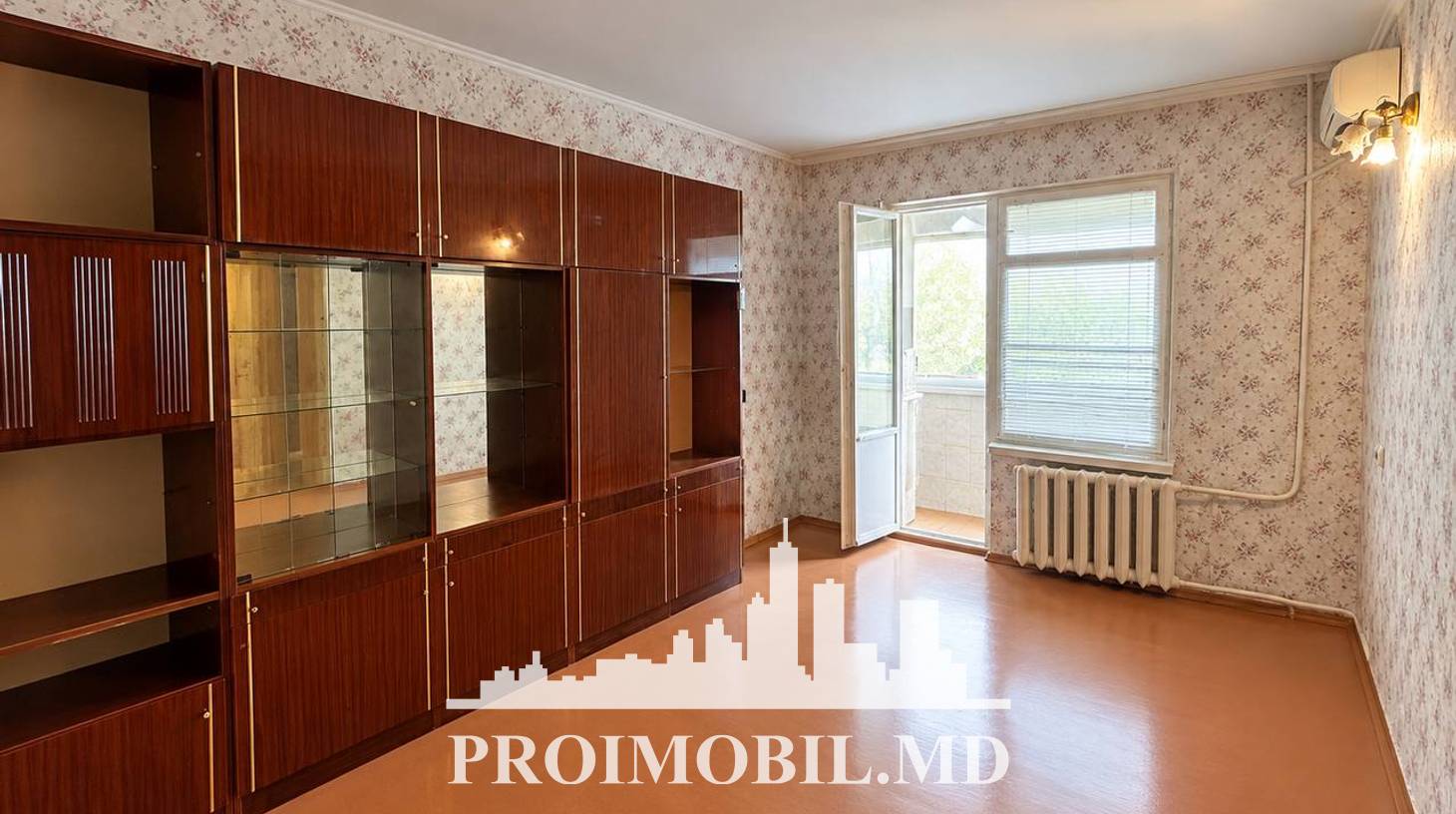 https://images.proimobil.md/BH2q0zNYvCKwQgElKyBj8u2OFamxMnLXwb_yBVq0Mo4/watermark:0.75:so:0:30:0.39/resize:fill:1460:816:1/gravity:ce/bG9jYWw6Ly8vZXN0YXRlL2xyLzA5ZGE0NDhkLTU2ZjQtNDhiNi1iZGRlLWE5MTU3Yjg1MWNiMC5qcGVn