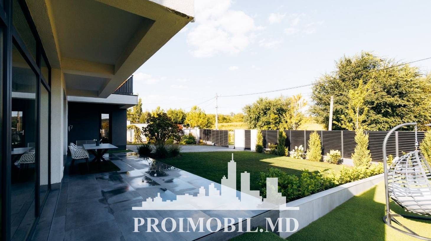 https://images.proimobil.md/BHCopzwZnmQiC_tcZb3psgFiH2RtYNv7ymkxY6J46Sw/watermark:0.75:so:0:30:0.39/resize:fill:1460:816:1/gravity:ce/bG9jYWw6Ly8vZXN0YXRlL2xyLzgwYTFjNmYyLWU2YTAtNDliNC04ZjlmLTg5MDRhYzIxNTRhYS5qcGVn