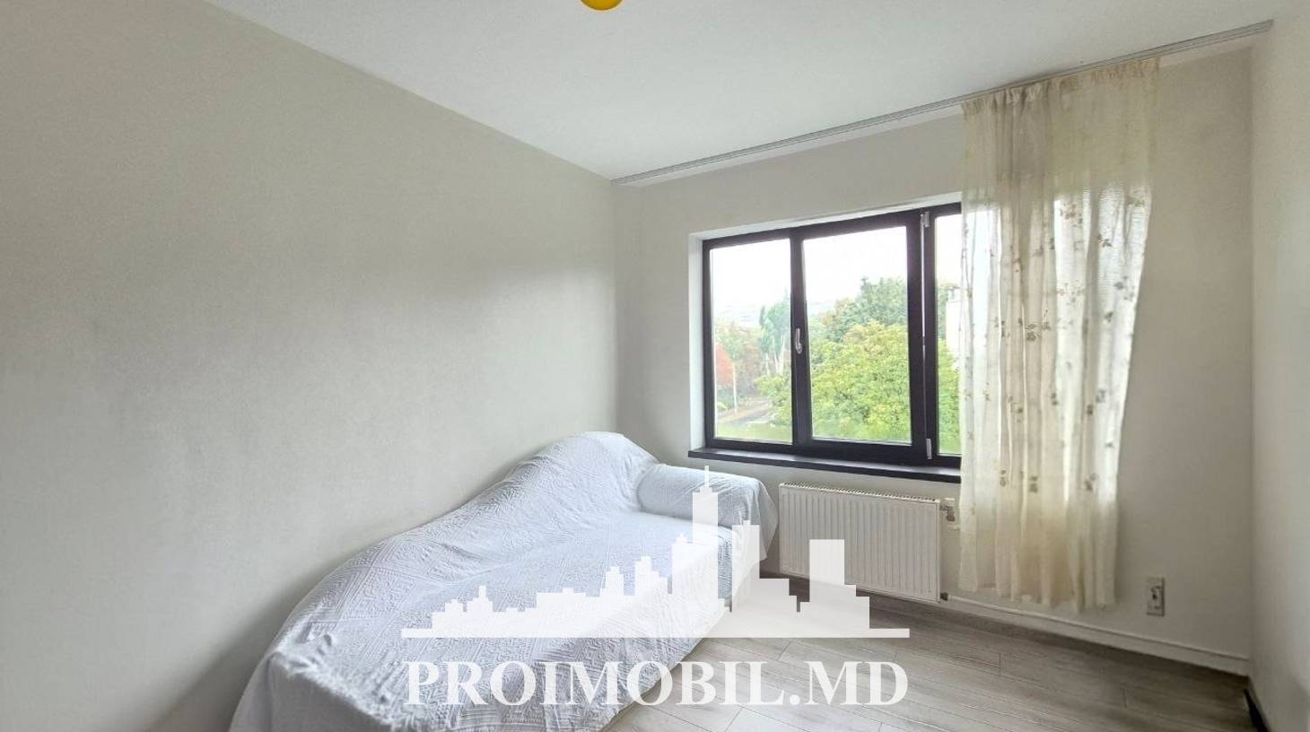 https://images.proimobil.md/BHr6xumCkl3B5oLUV71d9Z2zmEBzHdXj66r0gaqxmzc/watermark:0.75:so:0:30:0.39/resize:fill:1460:816:1/gravity:ce/bG9jYWw6Ly8vZXN0YXRlL2xyL2M2NjEwMmFiLTAxMDItNGRlYS05Nzg1LTczMzUxMzAzZjhhYi5qcGVn