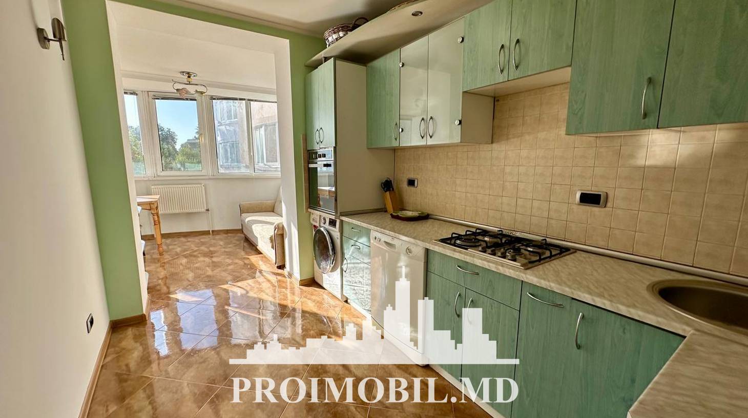 https://images.proimobil.md/BQIr5Sdpc5VET-vKwxHRt5QnYymaMHsh4f6fFmitg70/watermark:0.75:so:0:30:0.39/resize:fill:1460:816:1/gravity:ce/bG9jYWw6Ly8vZXN0YXRlL2xyLzVmZjFiNWZiLWMxYTYtNGIzNi04MDcwLTI0ZTNiMmQzMDNmZS5qcGVn