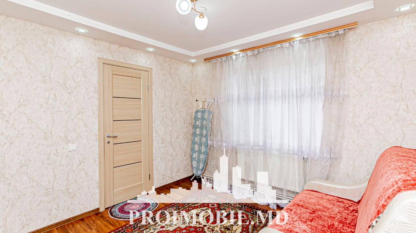 https://images.proimobil.md/BSmGai9icu5G6LNsLLIdFbCkNn9Lt0kHdy_UfkIVPtY/watermark:0.75:so:0:30:0.39/resize:fill:1460:816:1/gravity:ce/bG9jYWw6Ly8vZXN0YXRlL2xyL2YwM2ZkYTg3LTdhNWUtNGRjZS1hZTA5LTEwZTQ5MTIwMDIzNi5qcGVn
