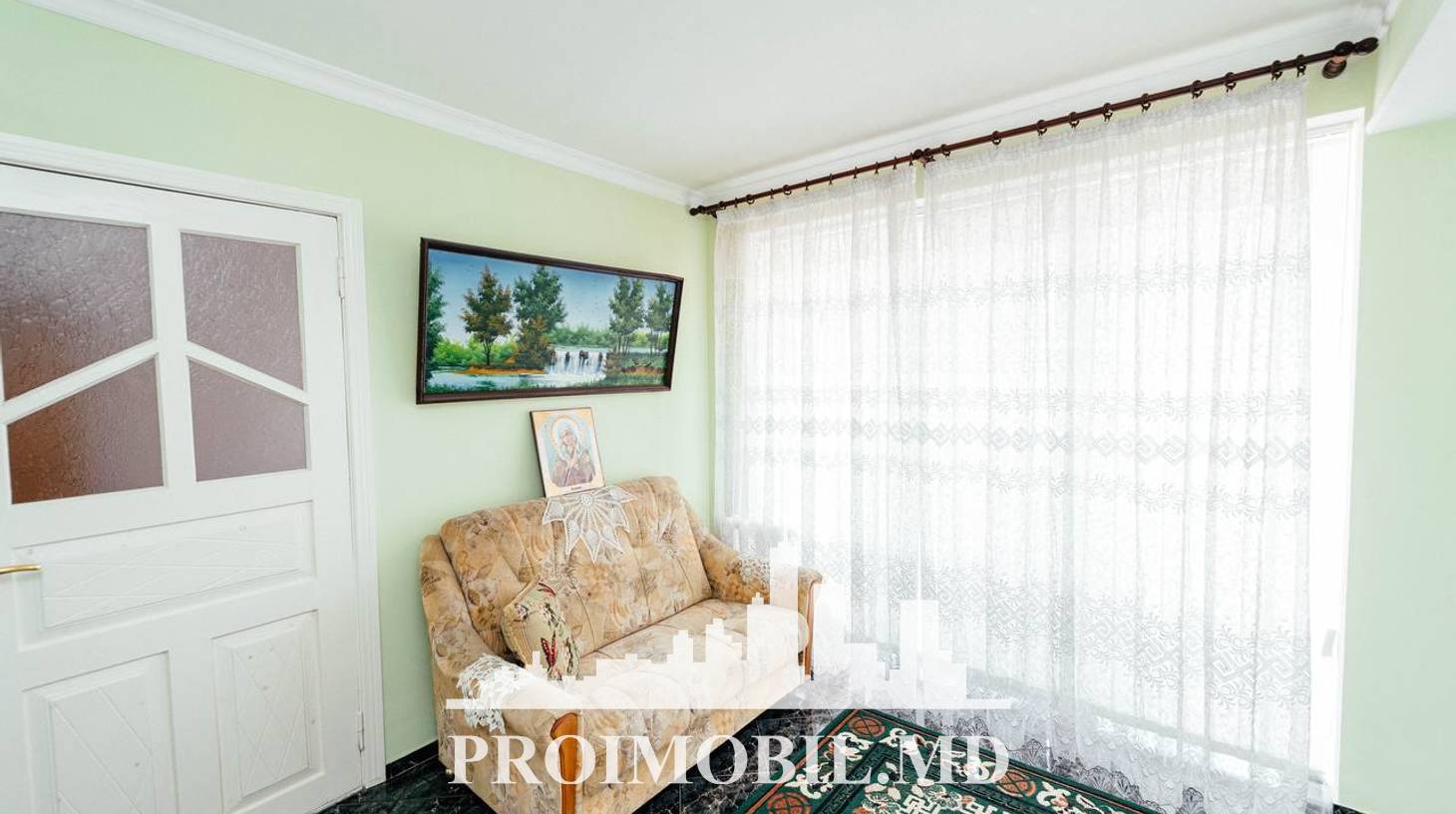 https://images.proimobil.md/BTvpb_nVhTnP_gXrALgoQMky5HjqdGe7SzBWn5EcvwQ/watermark:0.75:so:0:30:0.39/resize:fill:1460:816:1/gravity:ce/bG9jYWw6Ly8vZXN0YXRlL2xyLzZhMjZjMzRjLTU2NzYtNDVmZC1iYTgwLTU2ZDE5ZTkxMjRhNi5qcGVn