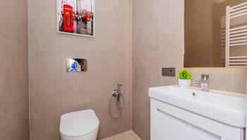 https://images.proimobil.md/BV0FhkEXw0zU3-6N9GmFLHX6m2taXGedidwQDEk_esI/resize:fill:350:198:1/gravity:ce/bG9jYWw6Ly8vZXN0YXRlL2xyLzU3OTdlOGNmLTE4ZDktNDkwYi1hYzUwLTFhNTI0YWM2NWU4NC5qcGVn
