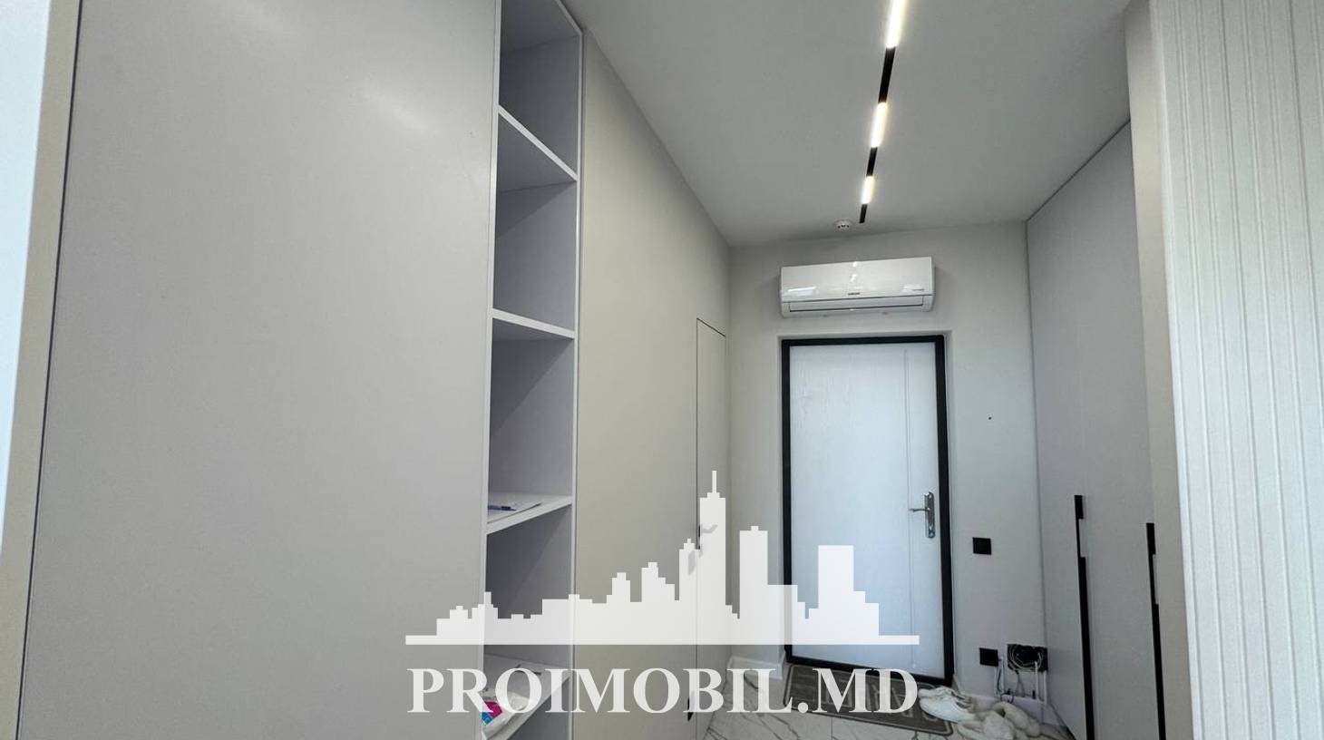 https://images.proimobil.md/BW0IhjZm20pR8acBJUCg8UCL9F2zTElpkvGNCjOA4nQ/watermark:0.75:so:0:30:0.39/resize:fill:1460:816:1/gravity:ce/bG9jYWw6Ly8vZXN0YXRlL2xyLzQ4NzM4MGU3LWVjZjUtNDMwOC1iZDhiLWZmNjk5YWNjMWQxNi5qcGVn