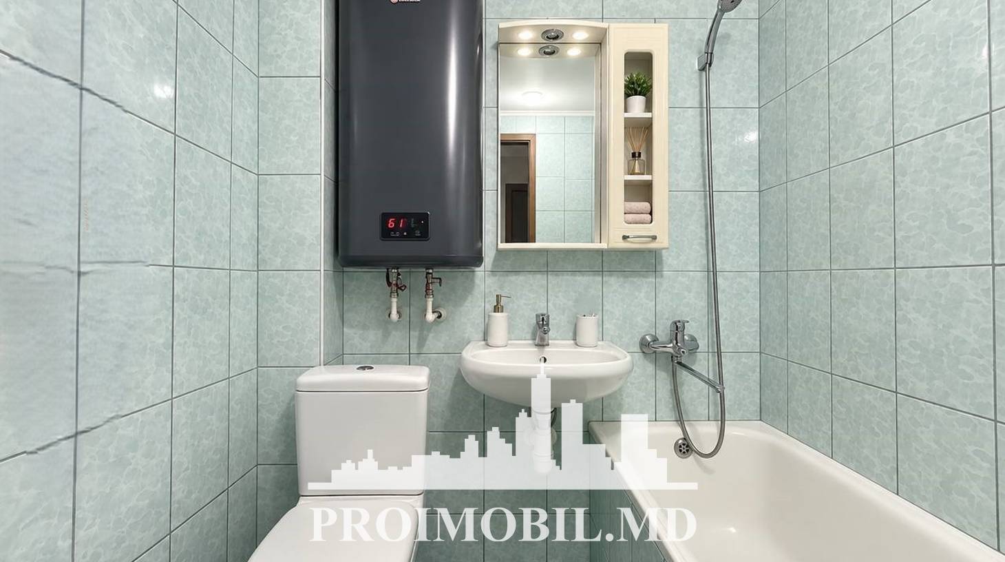 https://images.proimobil.md/BY1ooCd8vEKbKmsO22agGK9Ii6y6-2j3uHBm7seBWgI/watermark:0.75:so:0:30:0.39/resize:fill:1460:816:1/gravity:ce/bG9jYWw6Ly8vZXN0YXRlL2xyLzRiNjQ0ZDY2LWJiNjMtNDE5Mi1hNGY5LTk5N2MwYzU4Mjk3Mi5qcGVn