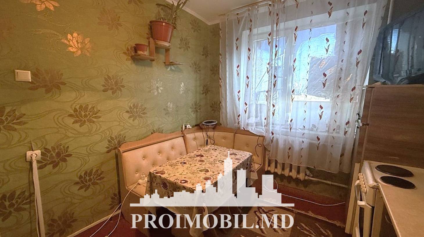 https://images.proimobil.md/BZ3cYy9AOkmqvHoagg4_BAPmtZZNUASdHtP4VPbYAgg/watermark:0.75:so:0:30:0.39/resize:fill:1460:816:1/gravity:ce/bG9jYWw6Ly8vZXN0YXRlL2xyLzVjNWQ3YjgzLThhOGMtNDMyZS1iNTIwLWQ5NDJiN2RiMDJjMi5qcGVn