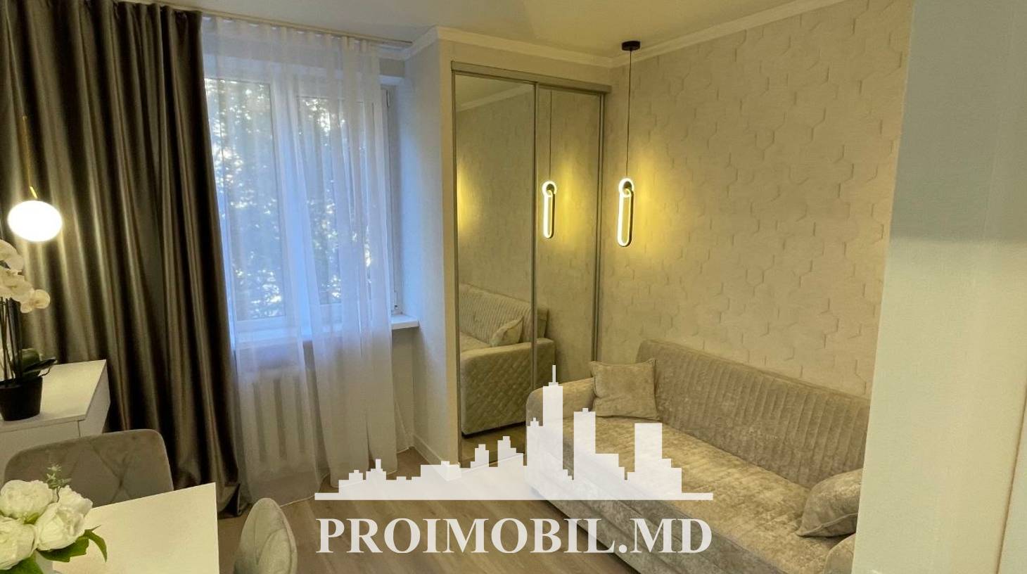https://images.proimobil.md/B_v4A2RmbbV7rEADPLIeOn0VfTKlMhKP5Ya5N-TRJdE/watermark:0.75:so:0:30:0.39/resize:fill:1460:816:1/gravity:ce/bG9jYWw6Ly8vZXN0YXRlL2xyL2VhOTViNTU3LWY1YTYtNDY4MC04MGQ3LTFlNmM3Yzk3ZGZhYy5qcGVn