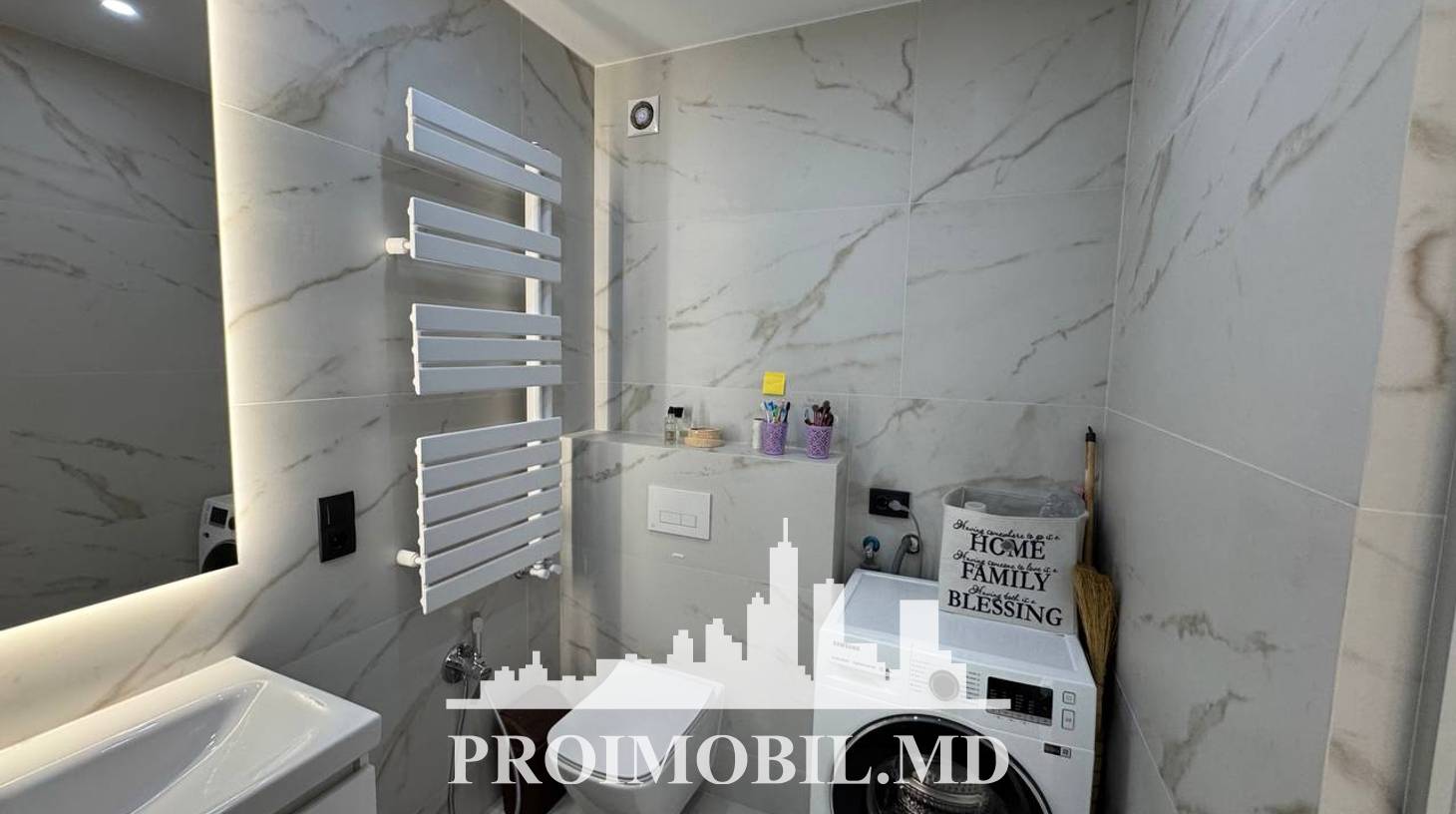 https://images.proimobil.md/BdUNpJtcyaietHtwzYL09tcp1JZTDHrxmtRR46s6Guc/watermark:0.75:so:0:30:0.39/resize:fill:1460:816:1/gravity:ce/bG9jYWw6Ly8vZXN0YXRlL2xyLzNiMzZlODU0LTQ5YmItNDM2Ni1iMDMyLWU5NGZhYmMwNTdlNS5qcGVn