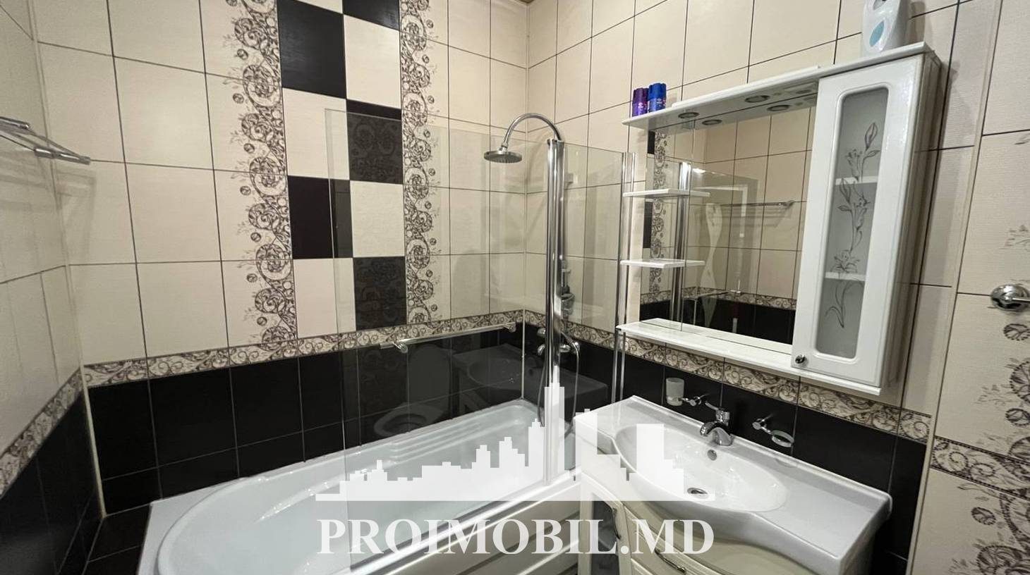 https://images.proimobil.md/Bdn-YplU09HUBKJXJNMcj8gmqTQeLZZDbO9c6bVPVz0/watermark:0.75:so:0:30:0.39/resize:fill:1460:816:1/gravity:ce/bG9jYWw6Ly8vZXN0YXRlL2xyLzhhNjQ0ZmE4LWQyYWEtNGM2NS1hMWI1LTAyZTY0MDg2YzFiNC5qcGVn