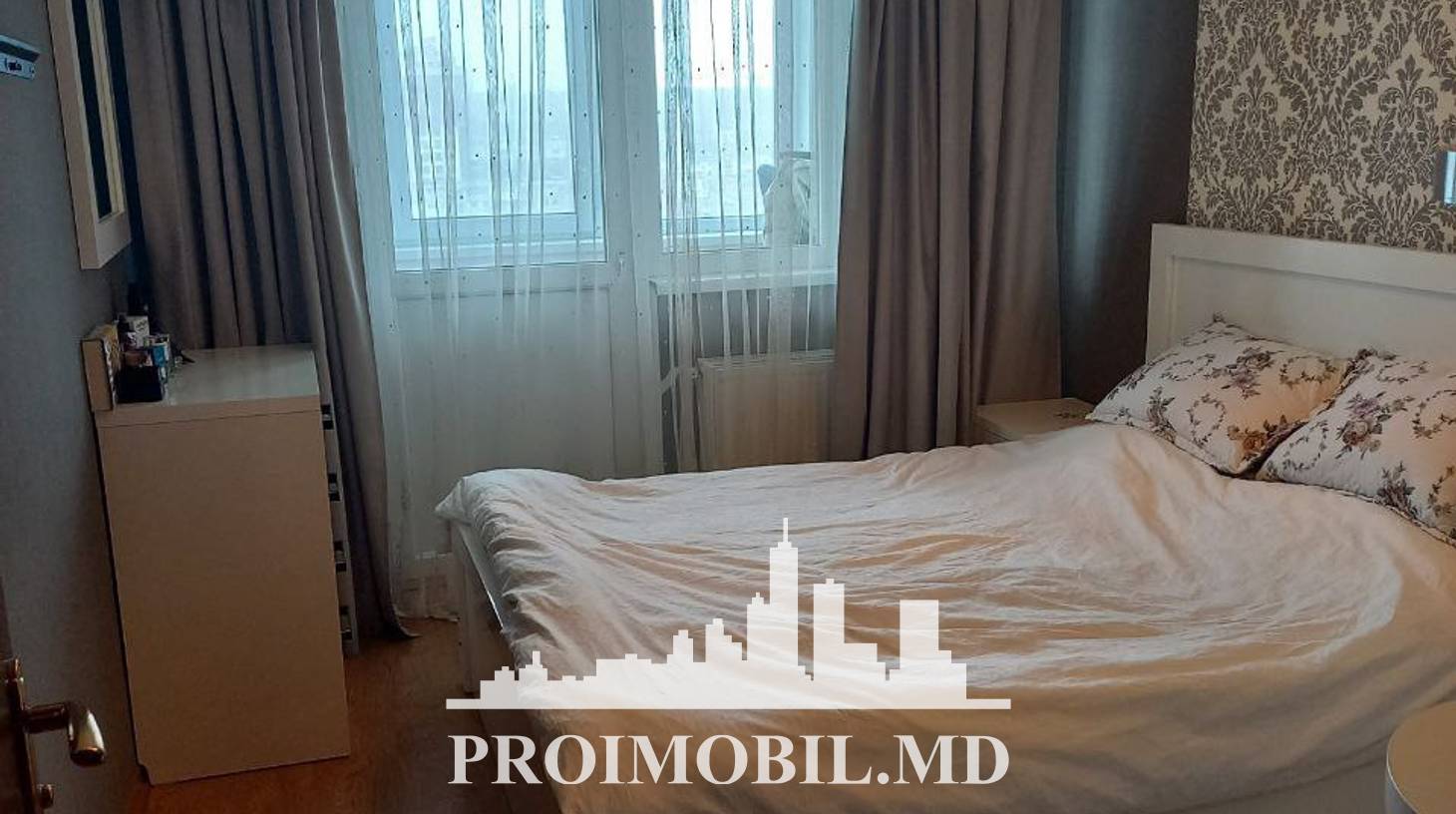 https://images.proimobil.md/BeMdiSEX2SN_-H_YYq2BX3IXCPgPsWKolQ0c0s1L2s4/watermark:0.75:so:0:30:0.39/resize:fill:1460:816:1/gravity:ce/bG9jYWw6Ly8vZXN0YXRlL2xyL2RlY2ZmMzRjLWM2ZWYtNDZiYi1iYWYzLWVhNmJiNGVmMzI3My5qcGVn