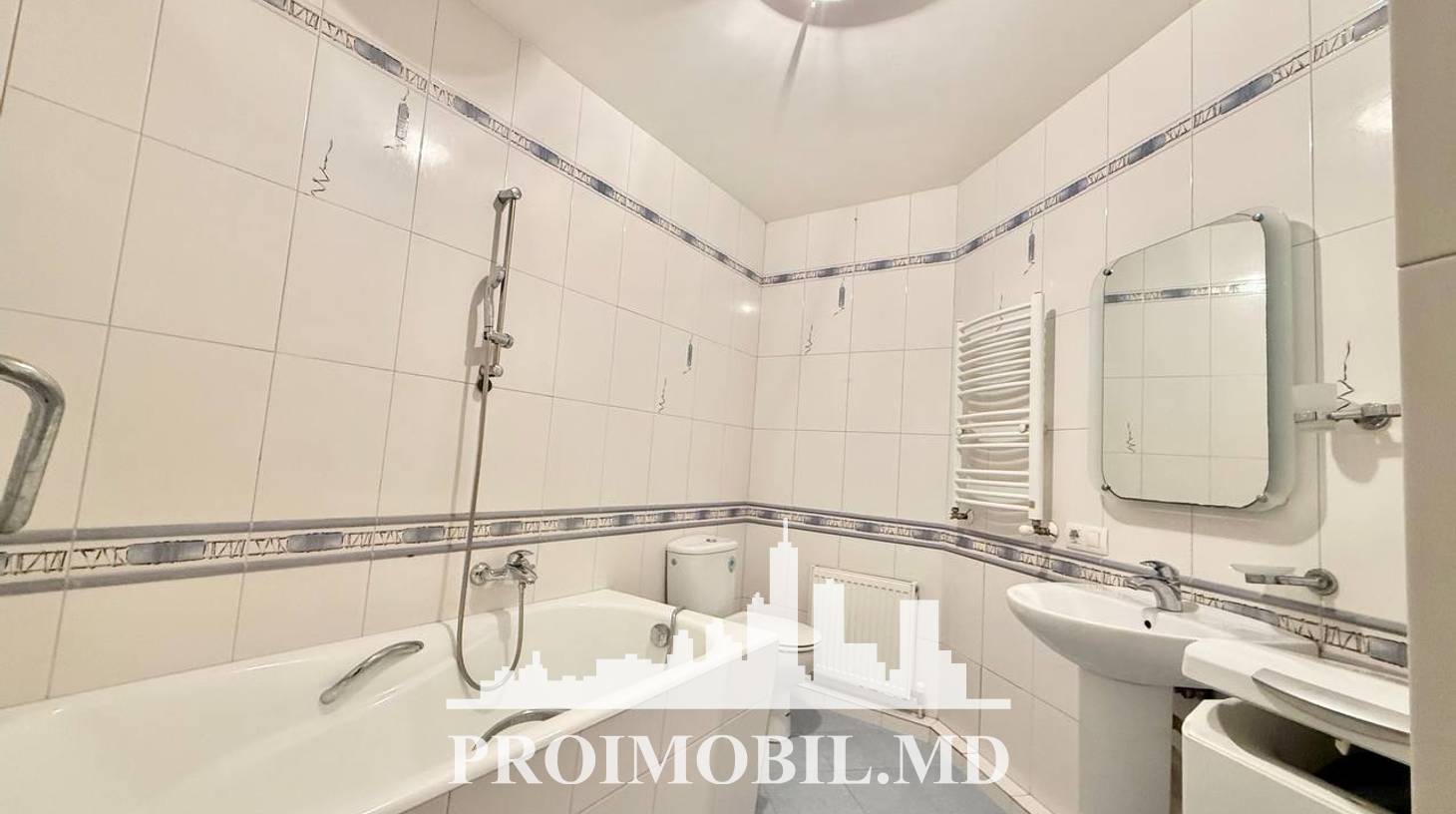 https://images.proimobil.md/BeTNh8nia0N6x_12kFzGuxyLLOlVs5HwsSK9aq7M74I/watermark:0.75:so:0:30:0.39/resize:fill:1460:816:1/gravity:ce/bG9jYWw6Ly8vZXN0YXRlL2xyLzFmMTA1NzY5LWYyOTgtNDJmMC04ZWE1LTk4N2UxYjZjNTZhOC5qcGVn