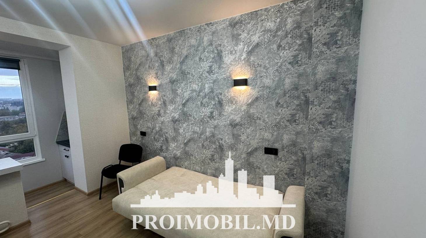 https://images.proimobil.md/BewY33CsQa7ocQ4Fl0tcGpYUw0Et8lFwLlJfD0SDOT4/watermark:0.75:so:0:30:0.39/resize:fill:1460:816:1/gravity:ce/bG9jYWw6Ly8vZXN0YXRlL2xyLzllN2MxYTY0LThjOGItNDI0NC04NTA5LTgwYWUzMDEzOGYzNi5qcGVn