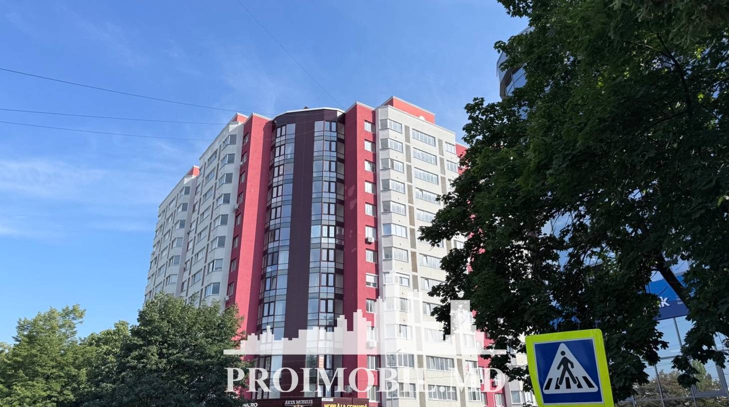 https://images.proimobil.md/BjNUgT-HnZz6qeuj1-aQRorvjsC2mqpOXhWofUo0JPY/watermark:0.75:so:0:30:0.39/resize:fill:1460:816:1/gravity:ce/bG9jYWw6Ly8vZXN0YXRlL2xyLzVhYzdhN2UzLTlhYmQtNGRiNC1hNGIxLTdiMmEwMWI0NWJhMi5qcGVn