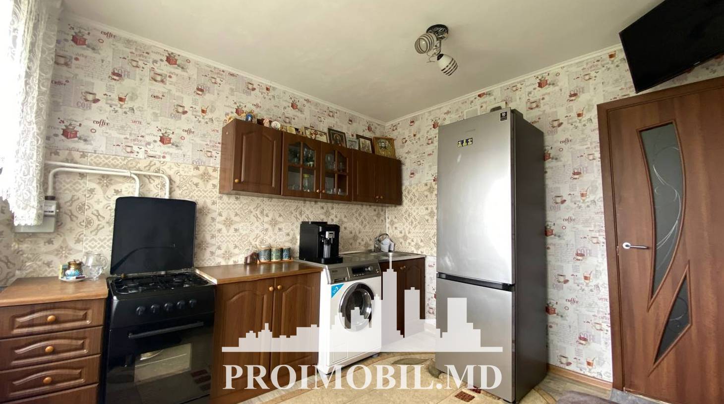https://images.proimobil.md/BjejnNL-8a_rdJ9KcsXdxJwk8DwjpC0LzCkpNots478/watermark:0.75:so:0:30:0.39/resize:fill:1460:816:1/gravity:ce/bG9jYWw6Ly8vZXN0YXRlL2xyLzIwNWEwNGYzLWQxZmUtNDNhMi04YzUxLTM5NjdmOGNlNWUxNS5qcGVn