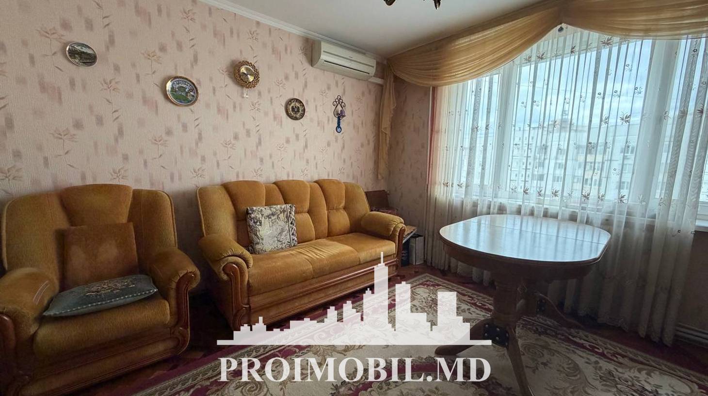 https://images.proimobil.md/BkV2BPV1ApBHR3OZkrhAm7qsuqheSyxKI9ZJvb58Z88/watermark:0.75:so:0:30:0.39/resize:fill:1460:816:1/gravity:ce/bG9jYWw6Ly8vZXN0YXRlL2xyLzY4YWJjMmIwLTMzMGMtNDQ0Mi04NWEwLWNmMjNjYmE4MTQzMC5qcGVn