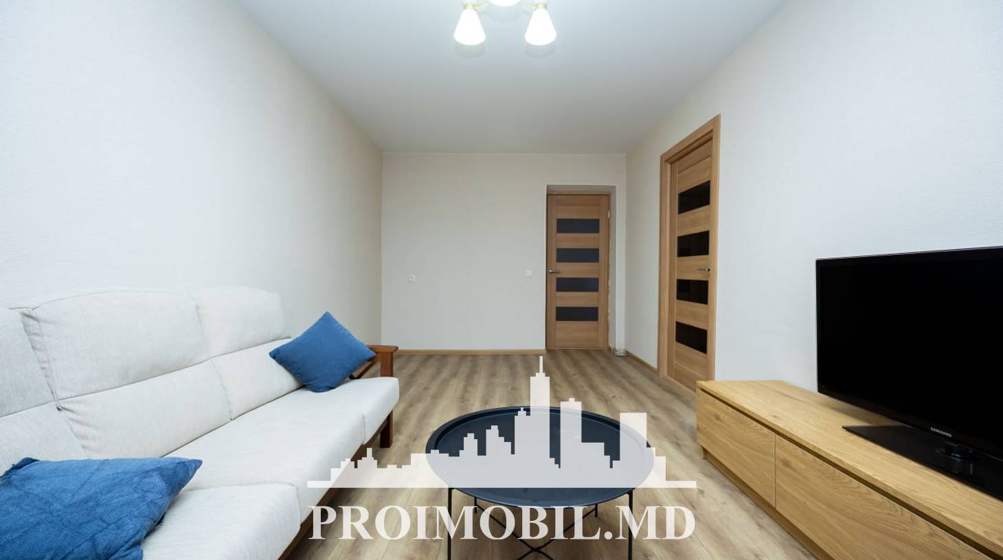 https://images.proimobil.md/BnpNFj4-qzQY5EaNhgQKzleMl2I9z2poc99B8Gl7GtY/watermark:0.75:so:0:30:0.39/resize:fill:1460:816:1/gravity:ce/bG9jYWw6Ly8vZXN0YXRlL2xyL2Y3MTExZGFiLWIwZTEtNGQxMS1iMGQ3LTU0YWMxYzEyZmIzYi5qcGVn