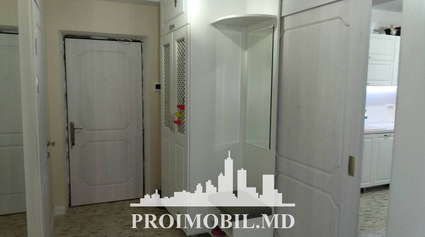 https://images.proimobil.md/BoJFVeK7ZE5FQoMR4BFXHuIOagEssyCAx8BEhS5EZ18/watermark:0.75:so:0:30:0.39/resize:fill:1460:816:1/gravity:ce/bG9jYWw6Ly8vZXN0YXRlL2xyLzIwNzc5NTAzLTU5ZmItNGJkMi1iZWVjLTVhMDAyOTQ4ZTFjYi5qcGVn
