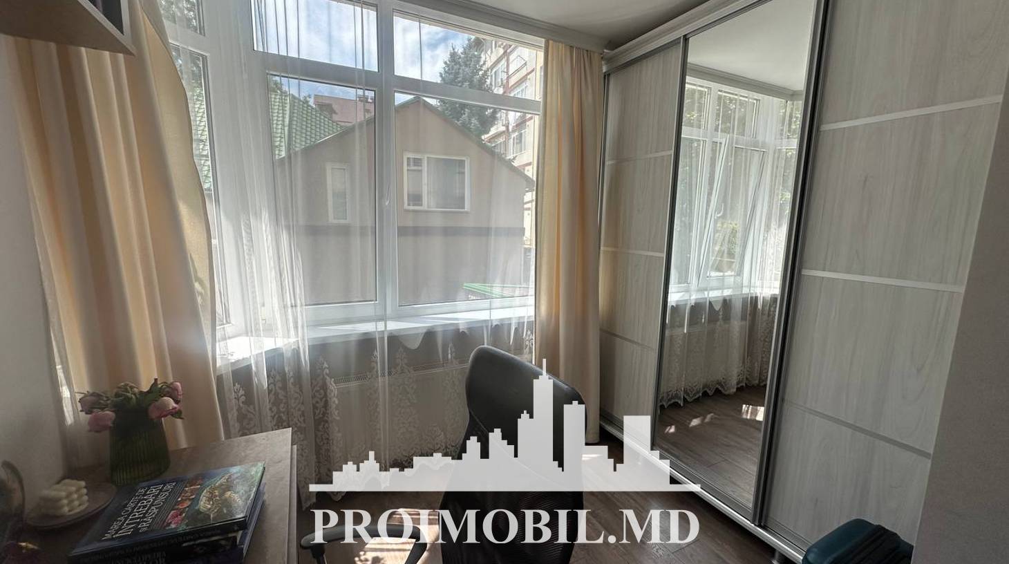 https://images.proimobil.md/BpCG5szz5mvfLUvLIo3IT7U_edjXUmsUVDa9tRJSRFU/watermark:0.75:so:0:30:0.39/resize:fill:1460:816:1/gravity:ce/bG9jYWw6Ly8vZXN0YXRlL2xyLzdiYTg2M2I2LWNmNTQtNGJiOC05MGQ4LWE3MDYxNWY4ODVmMC5qcGVn