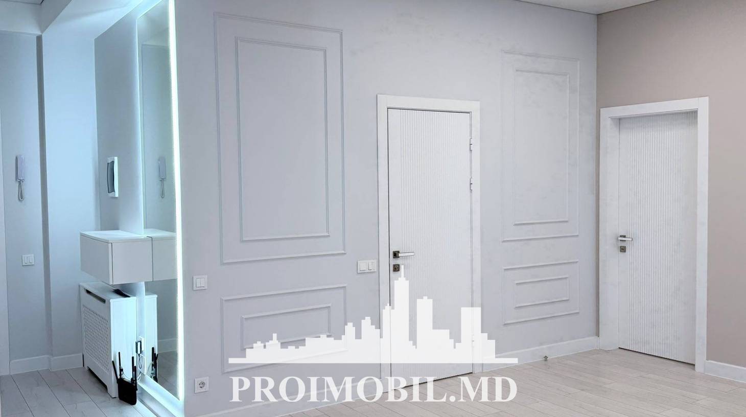 https://images.proimobil.md/BpJIQDFlWeU1x8b12atEFoYAuF9Xpq7CsOgIz9SRqxI/watermark:0.75:so:0:30:0.39/resize:fill:1460:816:1/gravity:ce/bG9jYWw6Ly8vZXN0YXRlL2xyLzA5NDRhMzk0LTU2ODktNGMwNS1iMzNmLTJjMGY3OWYzYTllNy5qcGVn