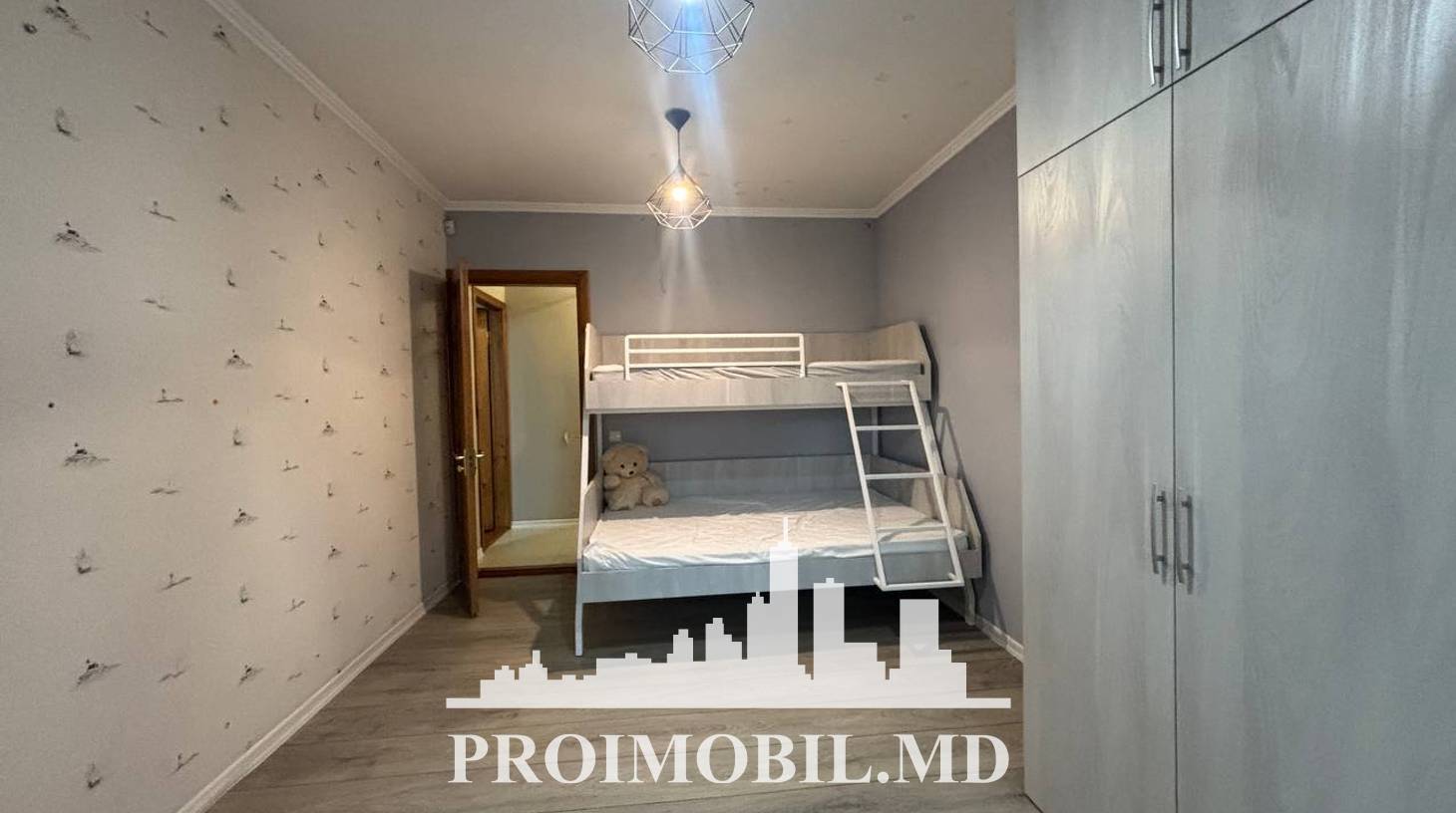https://images.proimobil.md/Bsv2-W2F6Y7-Nn_wobqTIqowW3h_S_qZ_pj6LmJKDnI/watermark:0.75:so:0:30:0.39/resize:fill:1460:816:1/gravity:ce/bG9jYWw6Ly8vZXN0YXRlL2xyL2E1NTcyNTRhLTg5NTItNDQ1Ny1hOGYyLWNlYTU5NzA3YzY2My5qcGVn