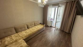 https://images.proimobil.md/BtSFYgR-p6xdiBmbkJwlgiLjsVYSBrnNt_0KScfZ3r8/resize:fill:350:198:1/gravity:ce/bG9jYWw6Ly8vZXN0YXRlL2xyLzM1OWVkYjM1LTY5MmItNDg2Yi1iODQwLTYxZmMxMzVjZjQ0Mi5qcGVn