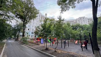 https://images.proimobil.md/BwlPlJ52j5U7_WpxKSG5Nrquen5q4XOb52XEjelqWfg/resize:fill:350:198:1/gravity:ce/bG9jYWw6Ly8vZXN0YXRlL2xyLzBlYmQ0NjVjLTU0NjktNDM3MS1hZTY5LTg1YjkyZGNiNTRiNi5qcGVn