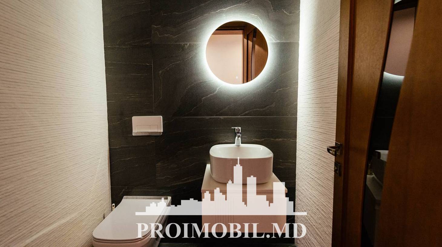 https://images.proimobil.md/Bx2mo1S7Py3TZG1kHW-xvnvzzZL1IOvCl5G9cAh_0BY/watermark:0.75:so:0:30:0.39/resize:fill:1460:816:1/gravity:ce/bG9jYWw6Ly8vZXN0YXRlL2xyLzk5MzY4NzQ5LTg3ZTEtNDZkNi05OThkLWUxY2JmNDc5MWQ1Yi5qcGVn