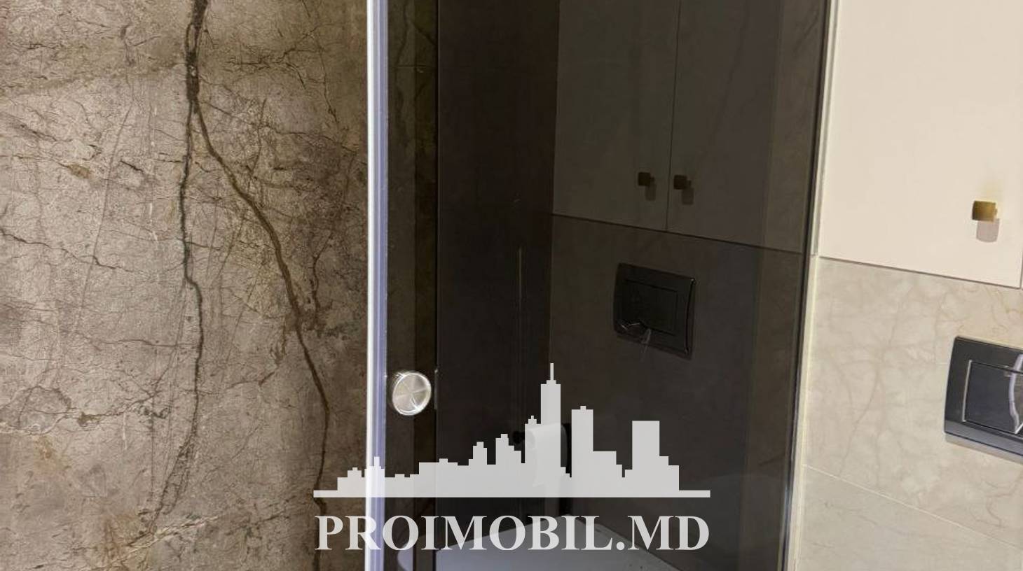 https://images.proimobil.md/ByFHeZa9LP3FybxR2q4NLXmdq84R0srUdzounFhE2TY/watermark:0.75:so:0:30:0.39/resize:fill:1460:816:1/gravity:ce/bG9jYWw6Ly8vZXN0YXRlL2xyLzA4MmI4NGQ2LTU5NTUtNGQ4MC04NGUzLTY4NzIwNjlkOGNmMy5qcGVn