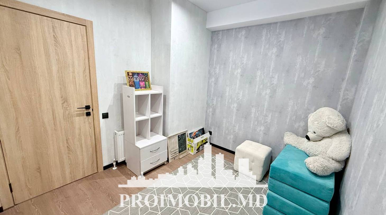 https://images.proimobil.md/C2fYBjoJCRxZp9UMrlZIb4Fl2wm0mXJ9TXAGQNk7mlo/watermark:0.75:so:0:30:0.39/resize:fill:1460:816:1/gravity:ce/bG9jYWw6Ly8vZXN0YXRlL2xyL2U1NmY4NjRjLTIwZWMtNDZjZS1hZWMxLThjZWZmODJhYjgwZS5qcGVn