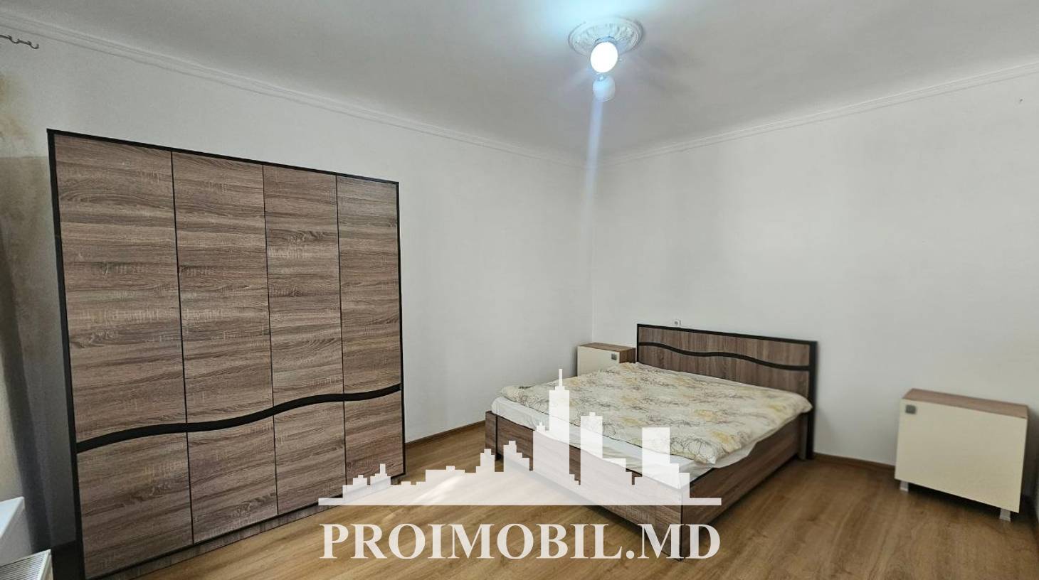 https://images.proimobil.md/C7rsfSxKPj8aFuiU7Z8Dui9T-TCdfYhQGN12YogLdHs/watermark:0.75:so:0:30:0.39/resize:fill:1460:816:1/gravity:ce/bG9jYWw6Ly8vZXN0YXRlL2xyL2FhNTQyNDI4LWRmZTgtNGQ3MS05ODY4LTE5YWQzNzE0MGIwNC5qcGVn