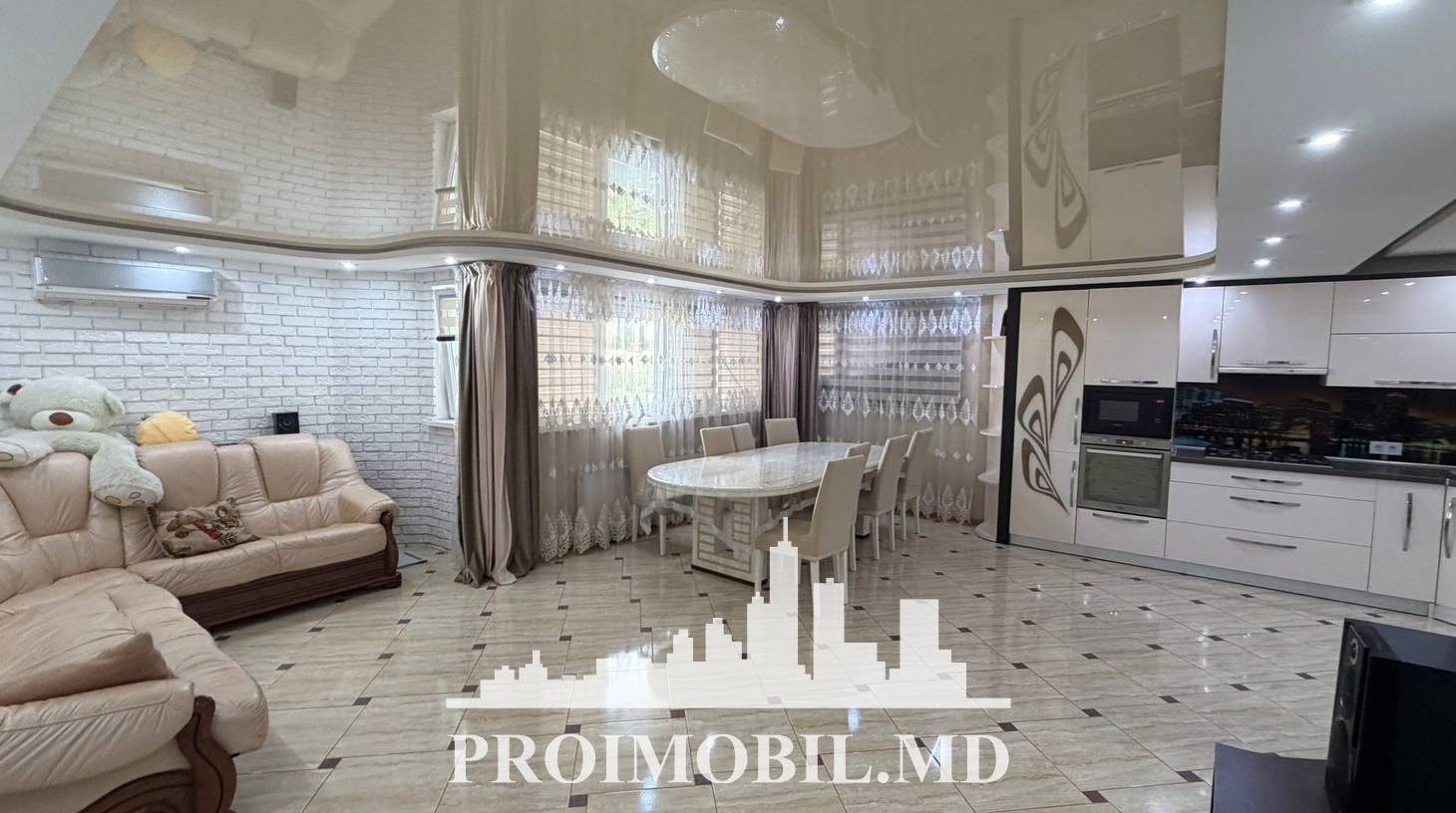 https://images.proimobil.md/C8Z98TRIkMh0f87jDqqvvlS4h8ANmr9ZjkqButjHTjE/watermark:0.75:so:0:30:0.39/resize:fill:1460:816:1/gravity:ce/bG9jYWw6Ly8vZXN0YXRlL2xyLzllNzYwYTlhLTU3ZTItNDhiMC05NzZhLWE2ZTUzYmM4ODFlMC5qcGVn