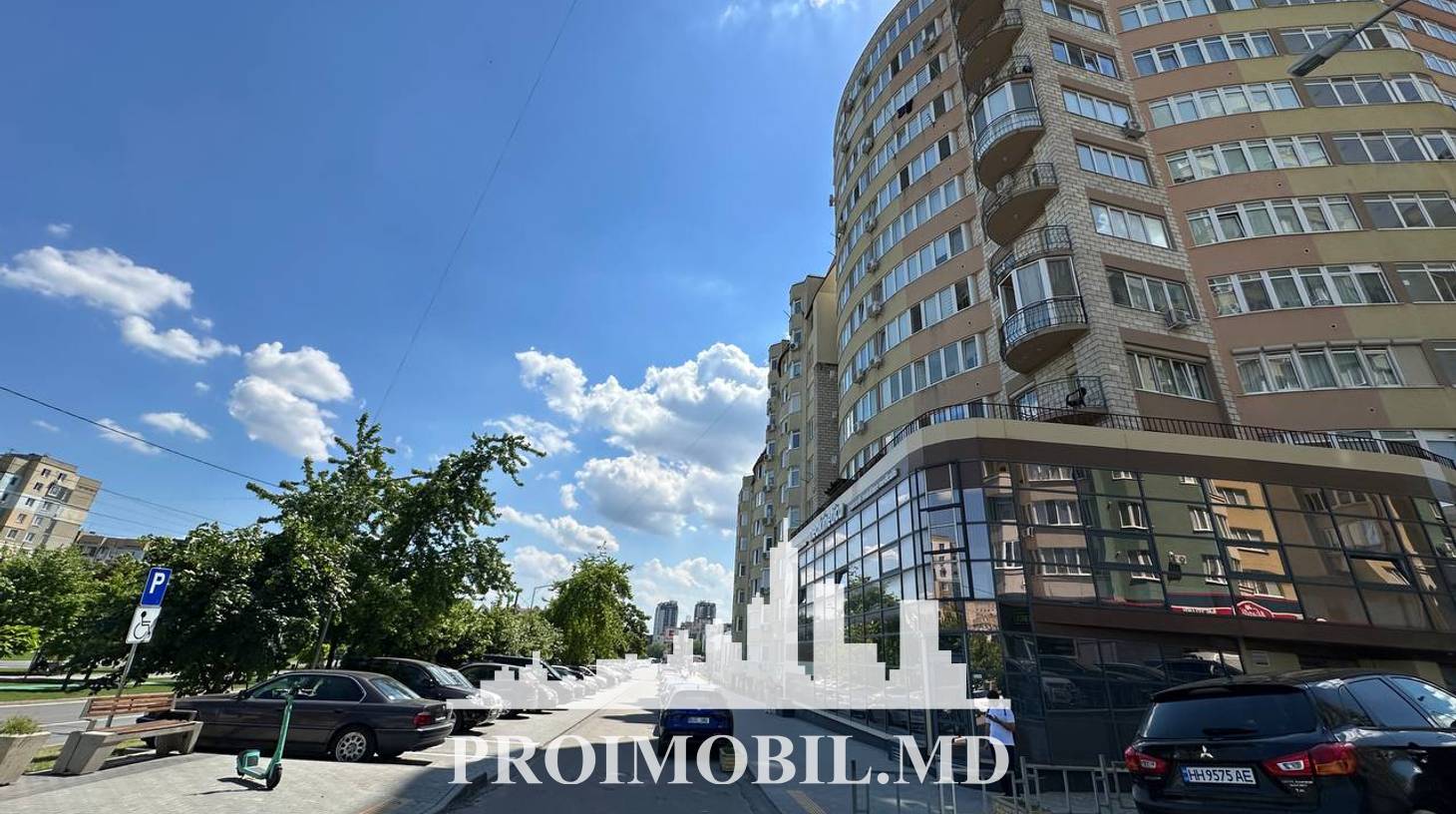 https://images.proimobil.md/CB1dxflRqKRVXeAF7Tcwfv2B3XcEtRGXe1gwqf6RFDg/watermark:0.75:so:0:30:0.39/resize:fill:1460:816:1/gravity:ce/bG9jYWw6Ly8vZXN0YXRlL2xyLzQyOThjNjRlLTU5N2YtNDNiMS04MTFhLTE2ZDFhNWU0MWMyYy5qcGVn