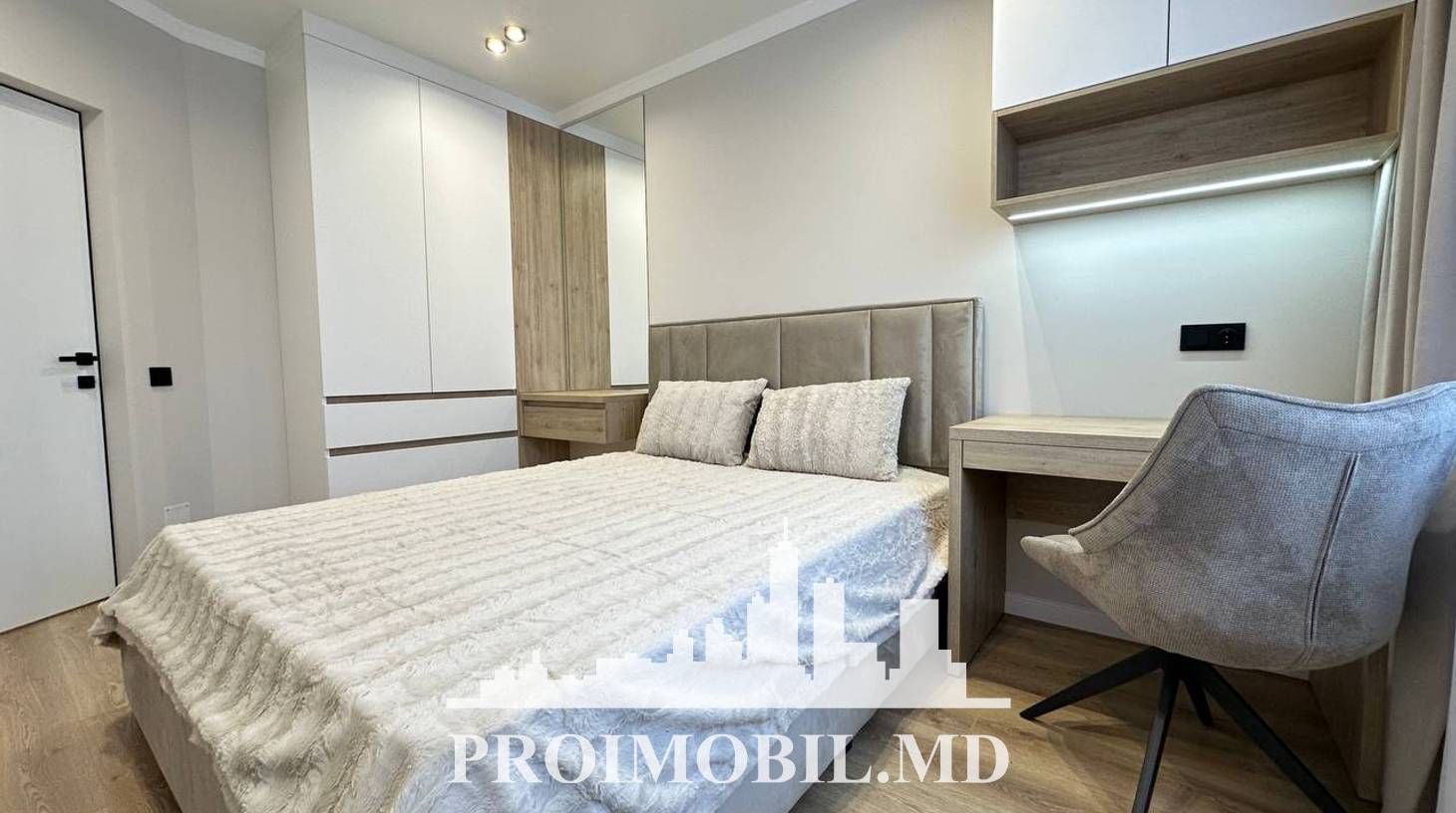 https://images.proimobil.md/CIAlTU-G2hvKPseKIFDy8U7b_vTBrhbWev6iS_hvQBg/watermark:0.75:so:0:30:0.39/resize:fill:1460:816:1/gravity:ce/bG9jYWw6Ly8vZXN0YXRlL2xyL2M1OTUxZGM0LTUxOWUtNGYyMC04NDg5LTU5YWI3ZjRjMzg0OC5qcGVn