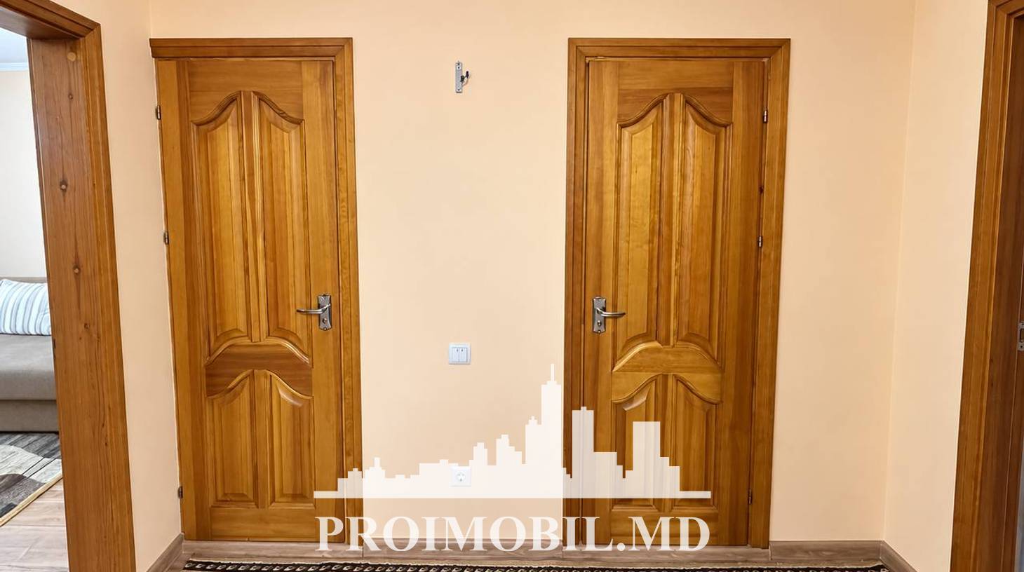 https://images.proimobil.md/CIg-c_dPBPvaTWVolhtEa64BWrtjcsgmvqtqollfHKw/watermark:0.75:so:0:30:0.39/resize:fill:1460:816:1/gravity:ce/bG9jYWw6Ly8vZXN0YXRlL2xyLzQ2MWM3NjA2LTBkOGItNDc0My05ZGI3LWZmNmQ4YzY0N2U5ZS5qcGVn