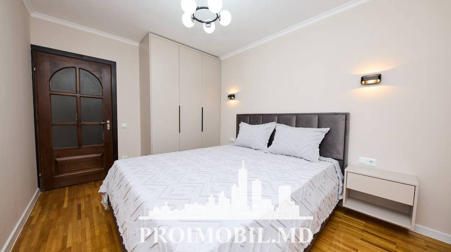 https://images.proimobil.md/CIoKUSn4Fq1Vf2-iKKhMy7P4_LEnBH9ZMDTzHYEihRs/watermark:0.75:so:0:30:0.39/resize:fill:1460:816:1/gravity:ce/bG9jYWw6Ly8vZXN0YXRlL2xyLzlmYzJiODZlLTdkOTktNDg4Yi1iNmZmLTc1N2M0NjgzMzA5OC5qcGVn