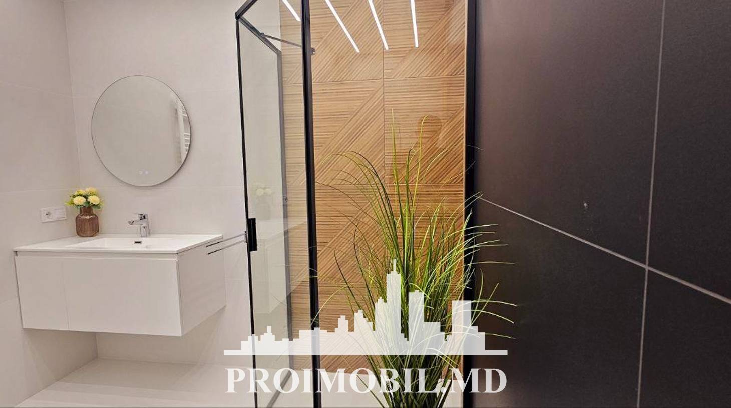 https://images.proimobil.md/CK1Z7fmKT4MMPgckSP5FQKyB6zAJFjb100CVg_4HOlk/watermark:0.75:so:0:30:0.39/resize:fill:1460:816:1/gravity:ce/bG9jYWw6Ly8vZXN0YXRlL2xyL2ZmMDU0Zjk4LWY1NWItNGQ2Yy1iMWFiLWQ0YTZjNjNhYjlmMi5qcGVn