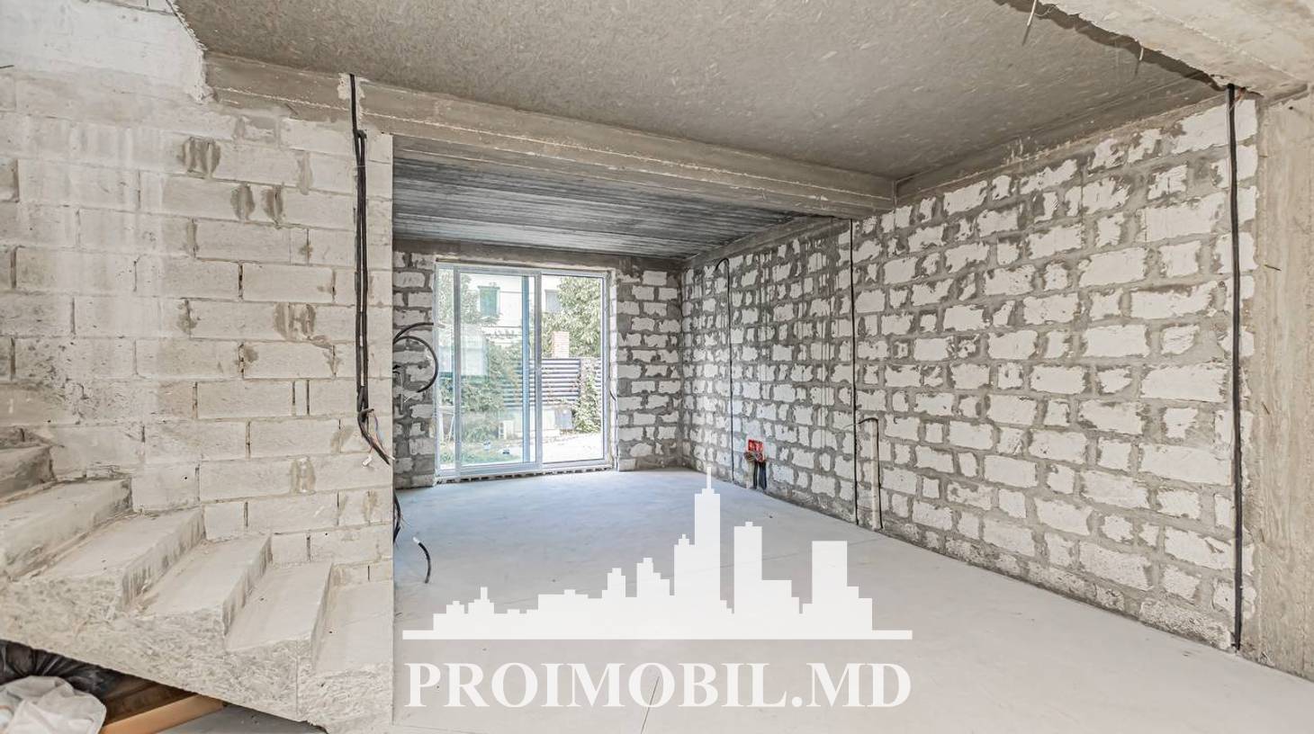 https://images.proimobil.md/CLAPrNyglfqy0myFqP2pAO-dQAue-HrugalW7RF9cY8/watermark:0.75:so:0:30:0.39/resize:fill:1460:816:1/gravity:ce/bG9jYWw6Ly8vZXN0YXRlL2xyLzYxYjdmMzcyLWYxNTctNDAxMi04NjAzLTI2ZGFkZTVhNDMxMy5qcGVn