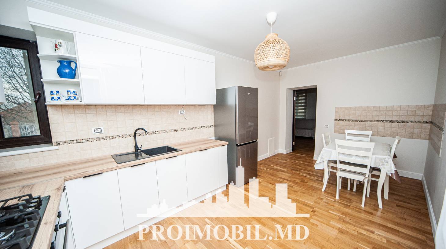 https://images.proimobil.md/CNL1NvoVz-Ub4s8PPAaNiQMS-XNrQCJzEbEJe9LWtag/watermark:0.75:so:0:30:0.39/resize:fill:1460:816:1/gravity:ce/bG9jYWw6Ly8vZXN0YXRlL2xyL2NmODU3YzBiLWQ5NjctNDFhZS05NmFiLTJlYWE1MWQxOGEwMS5qcGVn