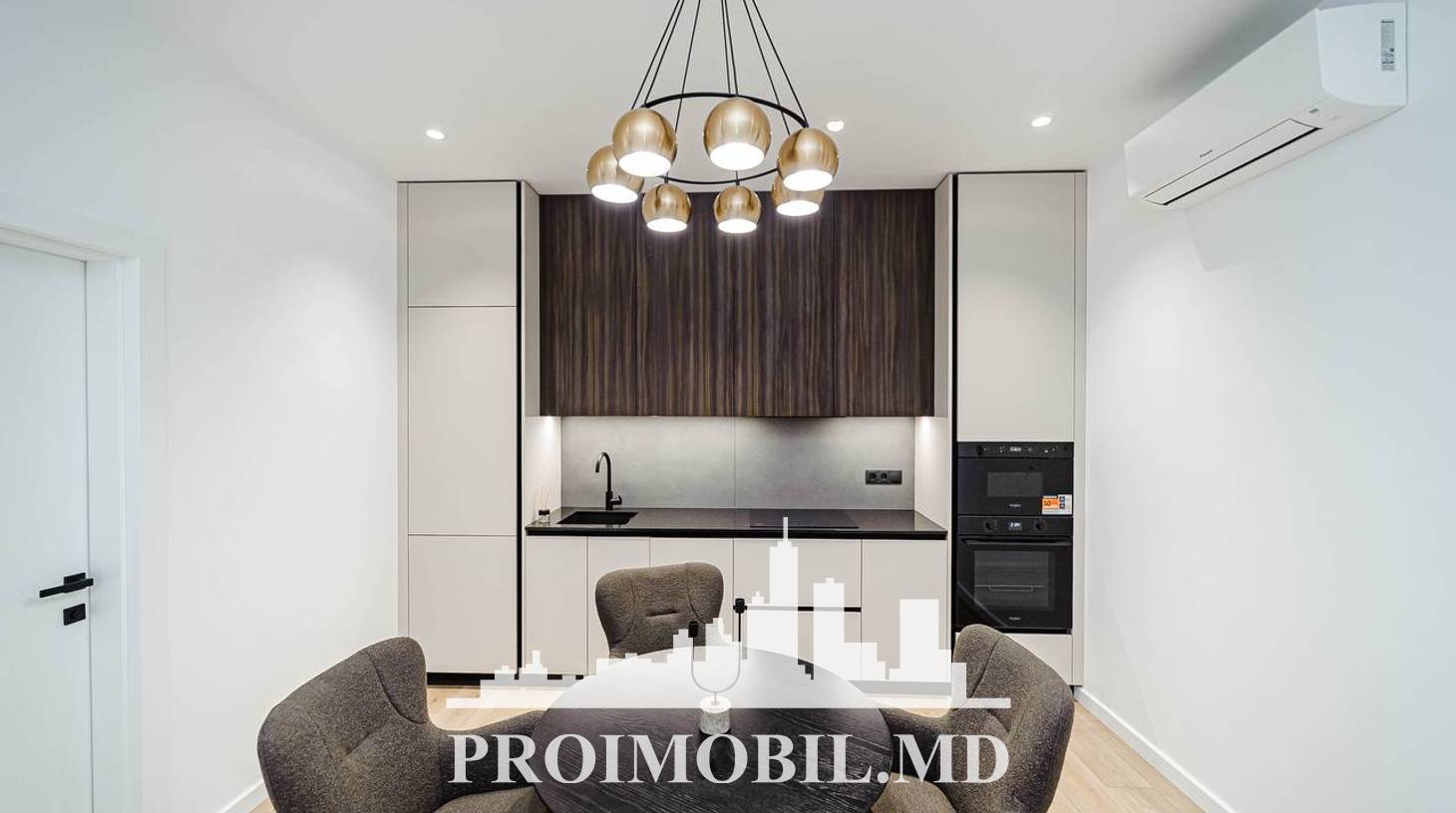 https://images.proimobil.md/CNNn_14OEFE1xRK1_ns4ooeCuO6u7BjtnxHc7-9eleQ/watermark:0.75:so:0:30:0.39/resize:fill:1460:816:1/gravity:ce/bG9jYWw6Ly8vZXN0YXRlL2xyL2RiYjAzN2E3LTBjNjUtNDI0Ny1iY2YzLTYwYzYwNzU4NGMwNS5qcGVn
