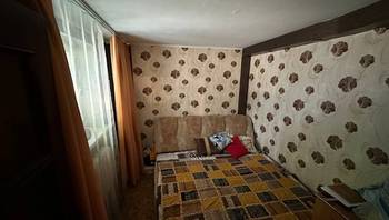 https://images.proimobil.md/CNlZJ8ZNYJNppEGduxfXSRuk8brDiStotumu4QovS0M/resize:fill:350:198:1/gravity:ce/bG9jYWw6Ly8vZXN0YXRlL2xyL2IxZWQ3ODY3LTJjOTYtNGM2Ni04OTcwLTMxMDYxN2U5YTQ2MC5qcGVn