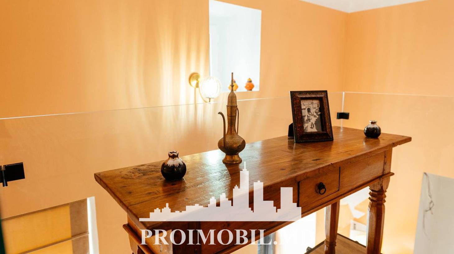 https://images.proimobil.md/CNxQMOO62fk4XOZUrVOkchFYj6Yhotb4zoE3plWTsX0/watermark:0.75:so:0:30:0.39/resize:fill:1460:816:1/gravity:ce/bG9jYWw6Ly8vZXN0YXRlL2xyL2I5MzQ4MWM1LTYyZTQtNDUwYS05NjNjLTUxOGM0NjBkYmIwNi5qcGVn
