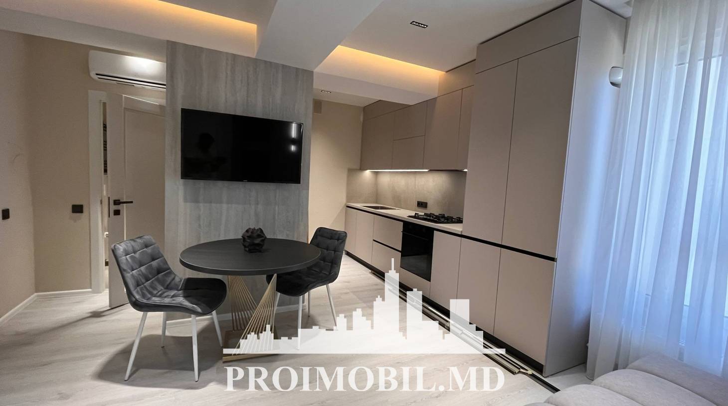 https://images.proimobil.md/CO8oxCKNegA-u1ctqYRalZq5OdNqoI1ijoDUbTT3Aa0/watermark:0.75:so:0:30:0.39/resize:fill:1460:816:1/gravity:ce/bG9jYWw6Ly8vZXN0YXRlL2xyL2VkMWQ0YWI4LTQxNTAtNDUyZC05Y2UwLTViM2JiNzE4ZTgxOC5qcGVn