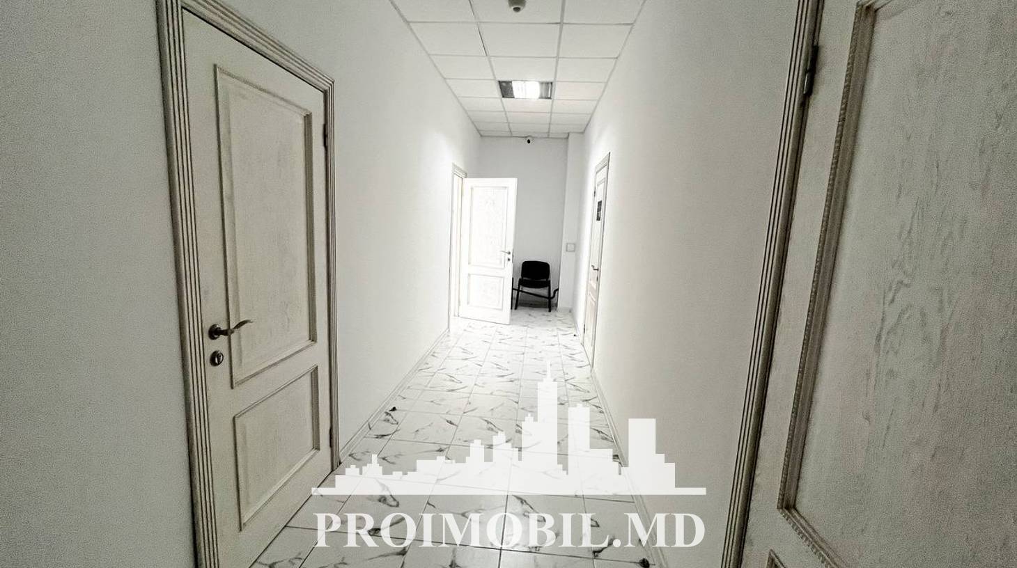 https://images.proimobil.md/CQ0E9K1mXq5bnejeTUcRicuohNgVB-C-6tCAho7P10E/watermark:0.75:so:0:30:0.39/resize:fill:1460:816:1/gravity:ce/bG9jYWw6Ly8vZXN0YXRlL2xyLzhmYTE4NzQ1LTg5YzEtNGU3NC05ZjZkLTEwY2RjNDVkODhiYy5qcGVn
