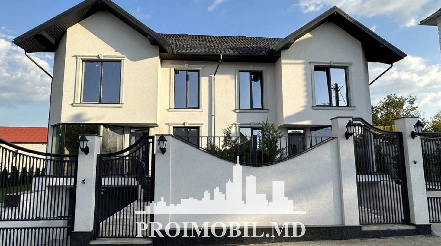 https://images.proimobil.md/CR_Md-SKhGaS-3wuraFacv5dKgKS758Ia_ZnqyxllGY/watermark:0.75:so:0:30:0.39/resize:fill:1460:816:1/gravity:ce/bG9jYWw6Ly8vZXN0YXRlL2xyL2JhMDJkNGYyLTUyYTAtNGU2MS05ZDI4LTE1OWM4NjAyMzk0Ny5qcGVn