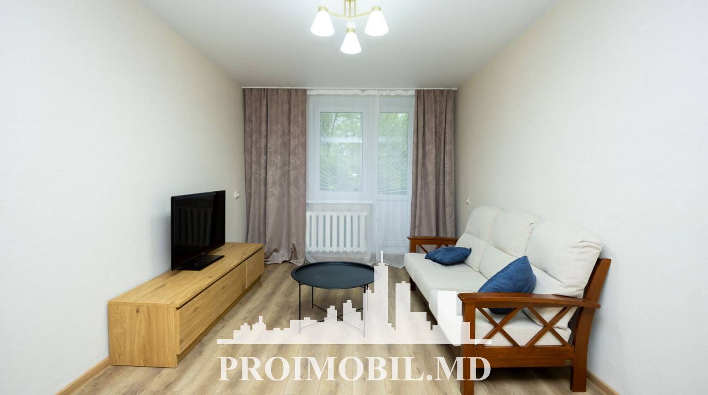 https://images.proimobil.md/CcEPd8o6eTLfxLNhKQtiK72LwXpZSpN6oqdRyShnJuc/watermark:0.75:so:0:30:0.39/resize:fill:1460:816:1/gravity:ce/bG9jYWw6Ly8vZXN0YXRlL2xyL2EzM2RiMmNmLWViYjktNDlhYy04Y2QxLTIxMjkxZjEyZWMwMC5qcGVn