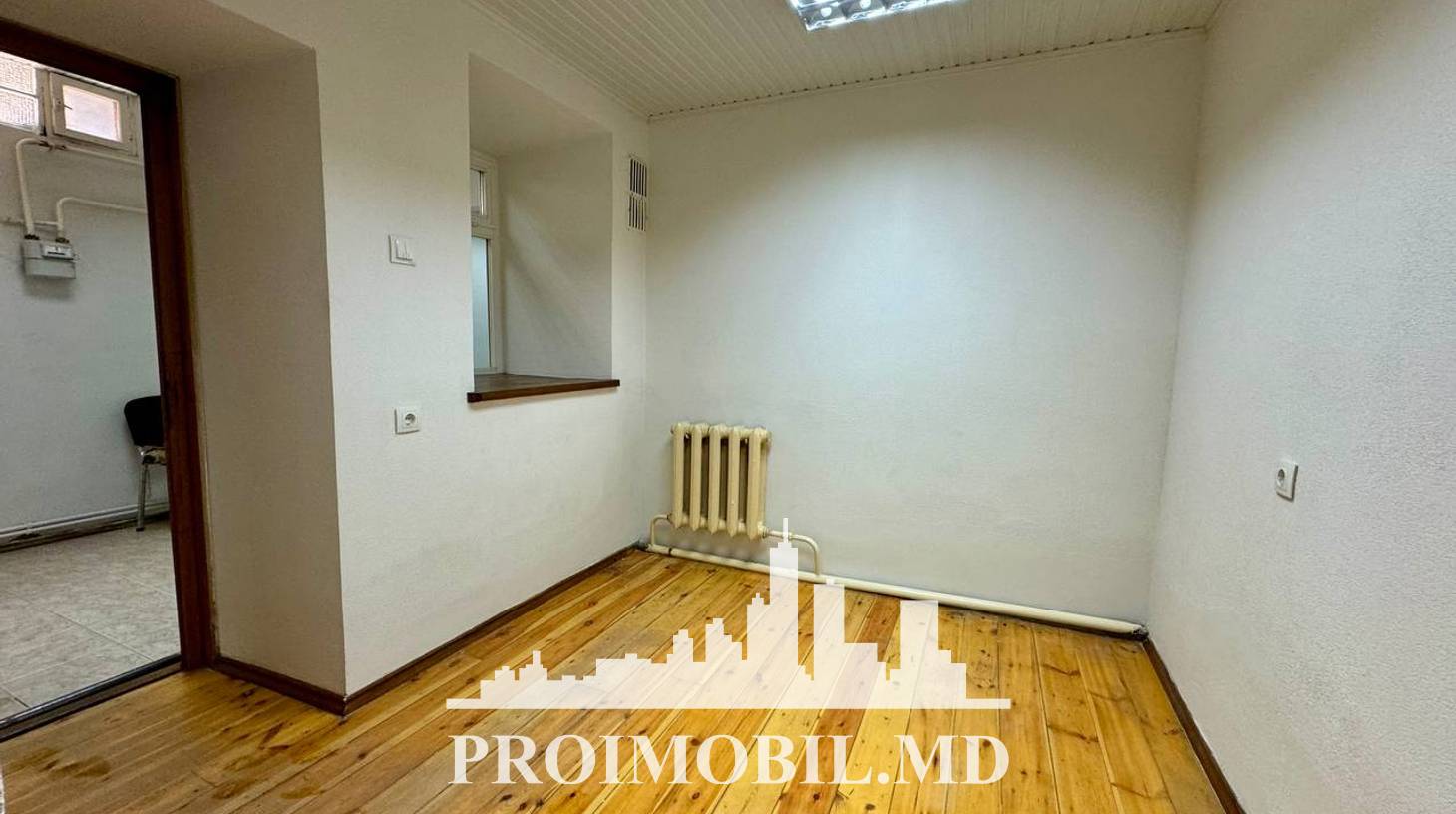 https://images.proimobil.md/CixCbzE63DDwbM1IA4VKgRgfF3a4Lae-Hox-ZkRGIJA/watermark:0.75:so:0:30:0.39/resize:fill:1460:816:1/gravity:ce/bG9jYWw6Ly8vZXN0YXRlL2xyLzAzYmNkNTRjLWZjOGYtNDZmMC1hN2VmLWQ3YjY4YmY3Mjg0Yi5qcGVn