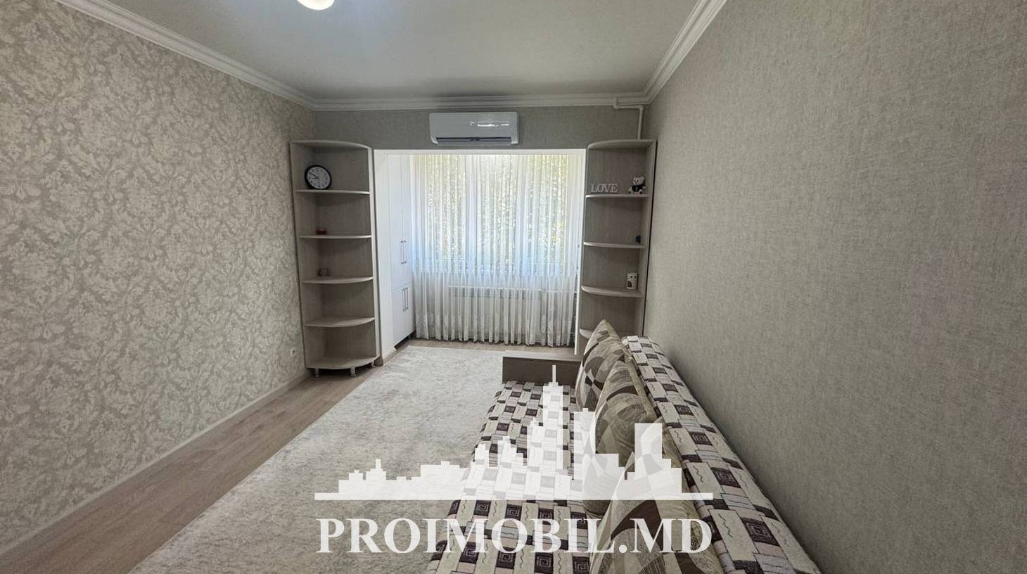 https://images.proimobil.md/Cp5mapbggVLFO9LF8QwzPz2TPH4xZd84mpwT4n10HxY/watermark:0.75:so:0:30:0.39/resize:fill:1460:816:1/gravity:ce/bG9jYWw6Ly8vZXN0YXRlL2xyLzIxNmJmNjQ1LTUyZTAtNDY2Zi1hNGQ4LTkyODU1YTU4MzRkMi5qcGVn