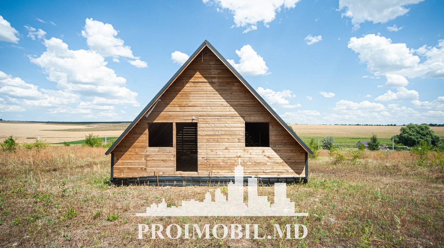 https://images.proimobil.md/Cqfh7X3Z1wJLM7RW3IPJD1t6XpsZRkpClEzH66gmlaw/watermark:0.75:so:0:30:0.39/resize:fill:1460:816:1/gravity:ce/bG9jYWw6Ly8vZXN0YXRlL2xyLzZkNDljMjI3LTgzZDYtNDdjMy1iNWMxLTYxODI0YmZiMDQ5Mi5qcGVn