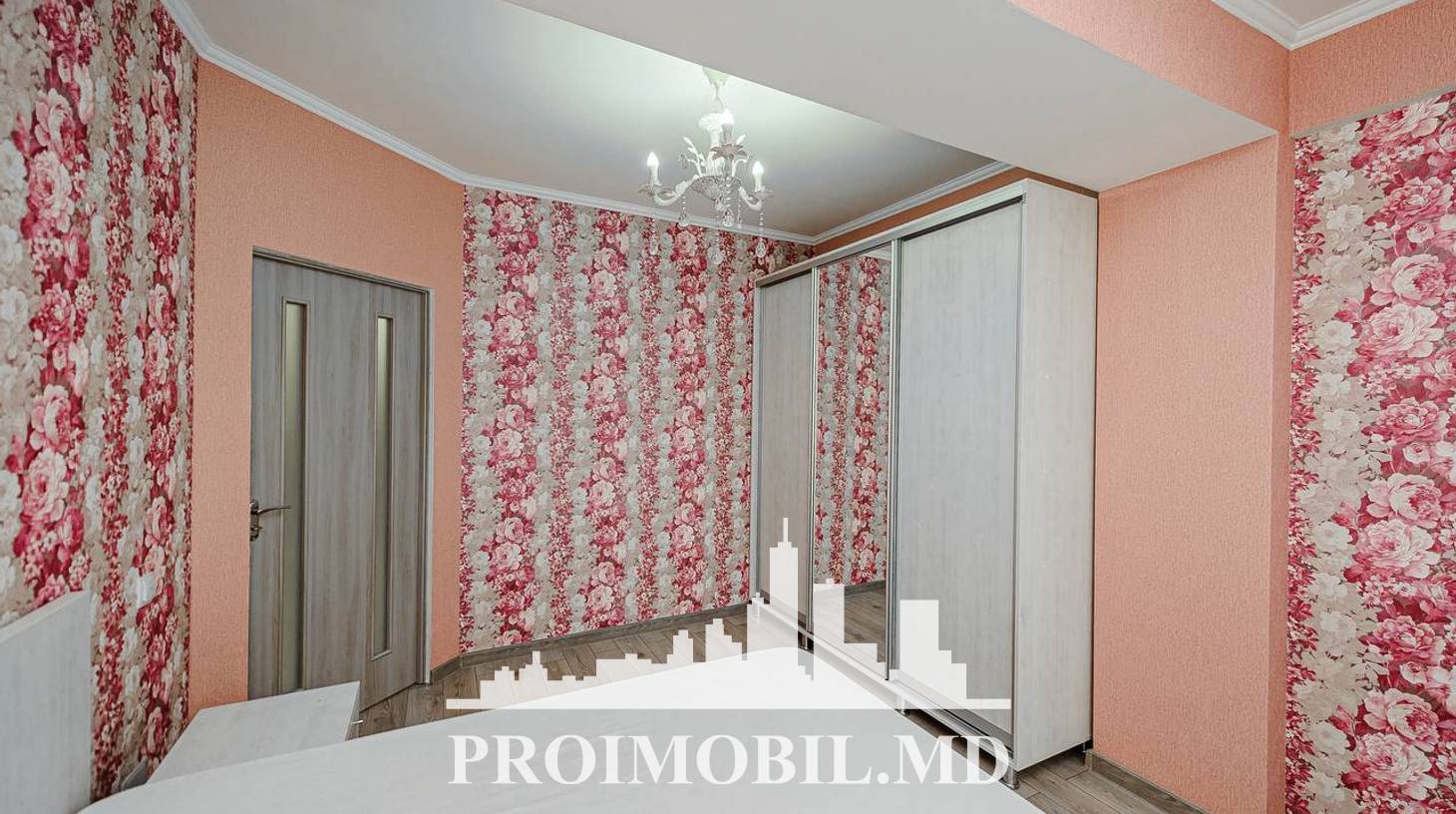 https://images.proimobil.md/Cs6aBFczBU4VZzyTYBGo9PB3AFt16GV5sXtQI2_-O28/watermark:0.75:so:0:30:0.39/resize:fill:1460:816:1/gravity:ce/bG9jYWw6Ly8vZXN0YXRlL2xyL2E4ZDMxN2U0LTI5NGMtNDBiOC1hMmYyLWZmZTQ1NzFhZGE2Yy5qcGVn