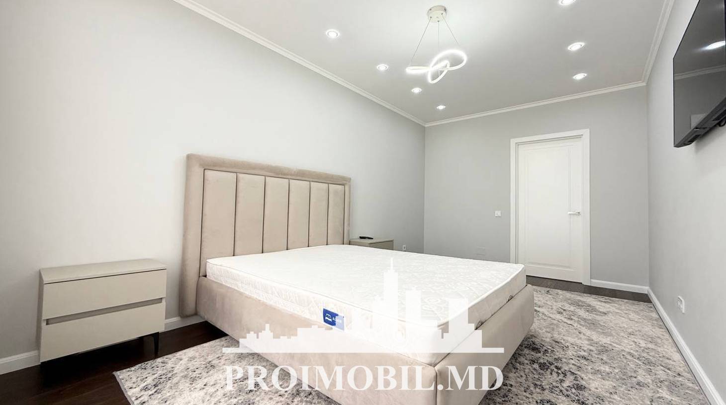 https://images.proimobil.md/Cxuyvz_iHLOdRpf5QKrHpFjEtGfNxK-lLQQm3Eou1yM/watermark:0.75:so:0:30:0.39/resize:fill:1460:816:1/gravity:ce/bG9jYWw6Ly8vZXN0YXRlL2xyLzliMjNjY2YxLThjMTAtNGFiOC05ZmQwLWFkMGZkYjFkNTEyMy5qcGVn